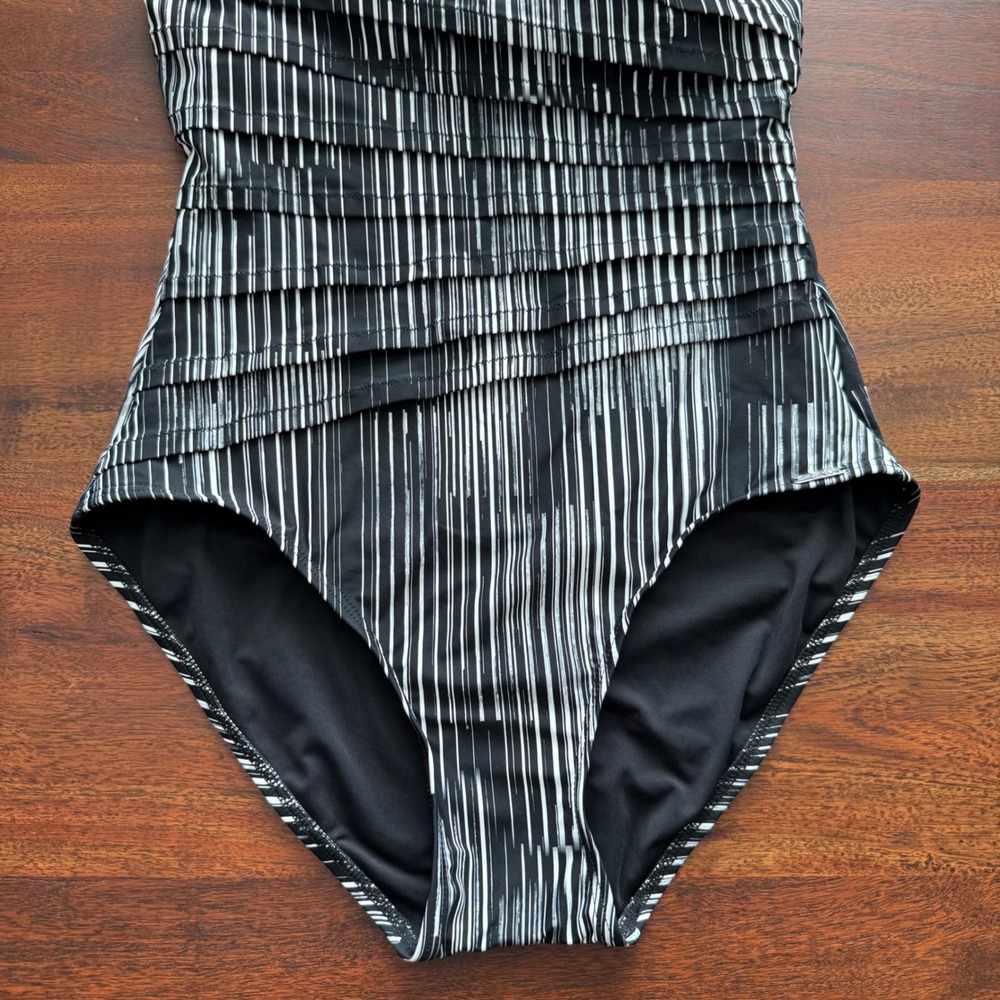 Calvin Klein One-Shoulder One Piece Swimsuit in Black Multi Dry Brush Size 12 - Picture 4 of 6